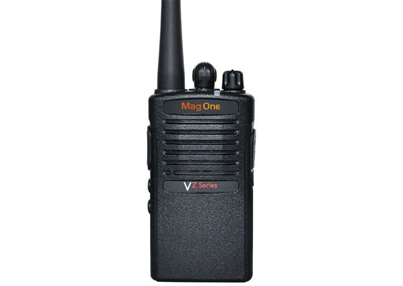 MAG ONE VZ-D131 數(shù)字便攜式對講機(jī)